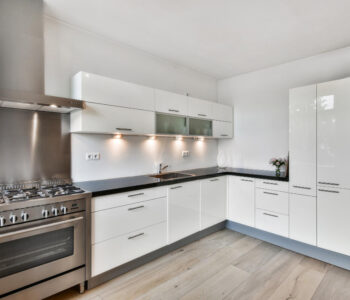 What You Should Know About Melamine Cabinets