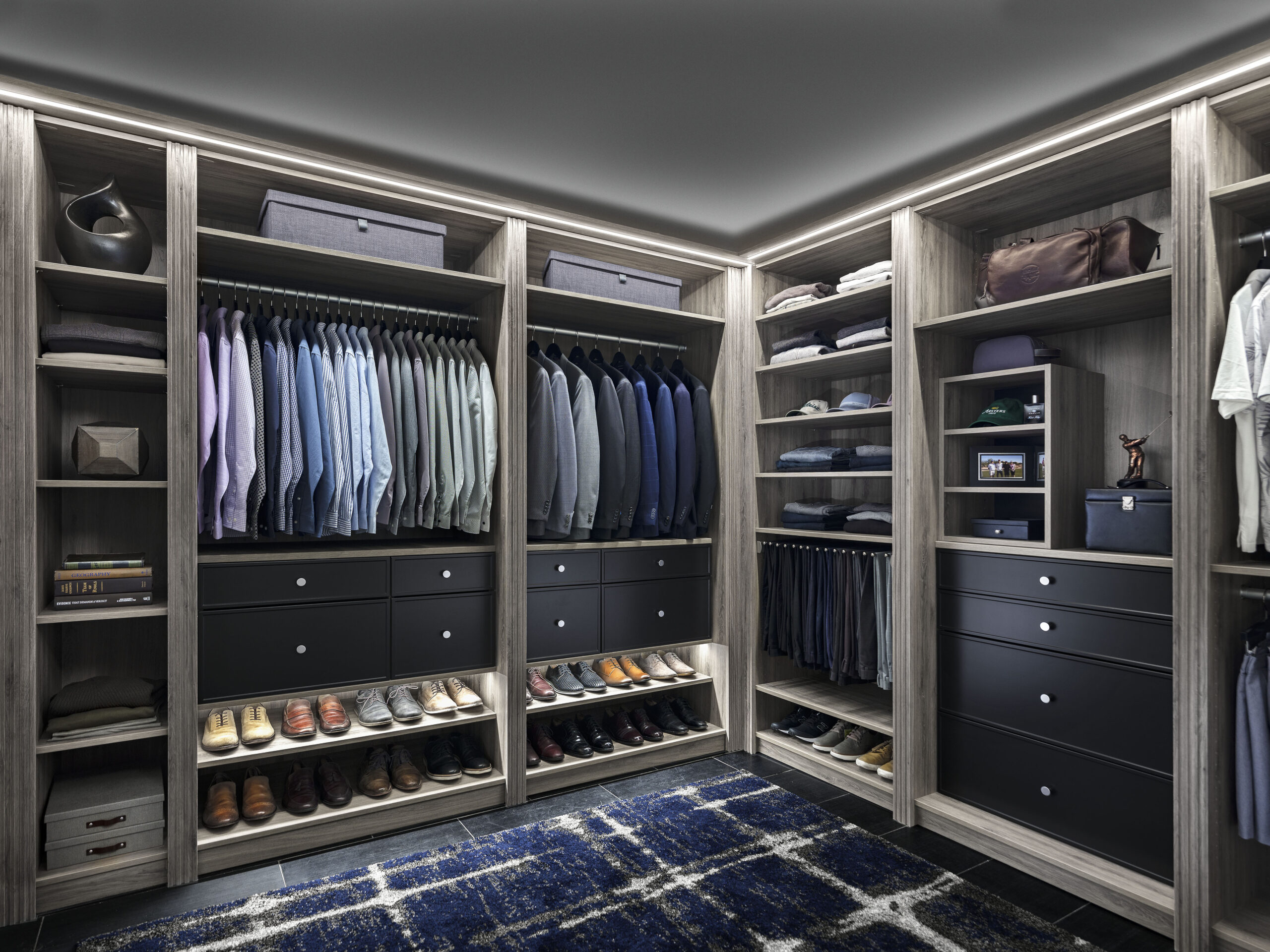 Drift and Raven Slim Shaker Closet Oct 2022 Drift and Raven Slim Shaker Closet Oct 2022